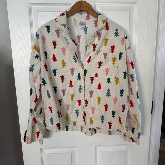 Hanna Andersson Women’s Holiday Flannel Pajama Set Festive Forest on Ecru - Picture 3 of 6